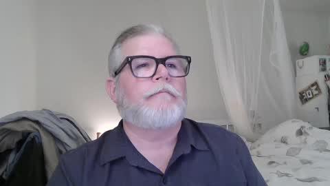 Miles Nash online show from 09/24/25, 01:20