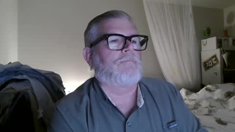 Miles Nash online show from 09/29/25, 05:12