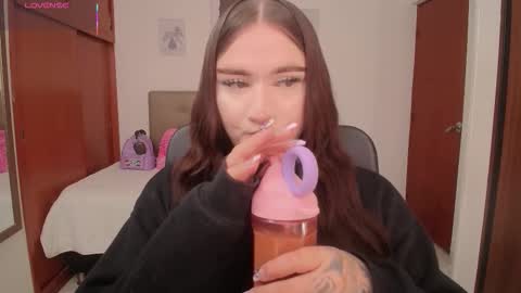 Miley online show from 02/06/26, 02:20