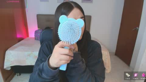 Miley online show from 03/31/26, 02:17