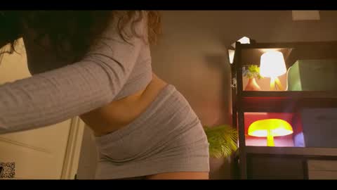 Miley online show from 09/29/25, 05:34