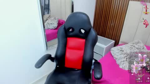 MILEY online show from 09/18/25, 07:27