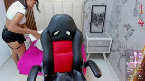 MILEY online show from 10/03/25, 07:22