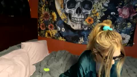 Snapshot of milf4everjenna chatting on 02/23/26, 09:34 milf4everjenna online show from 02/23/26, 09:34