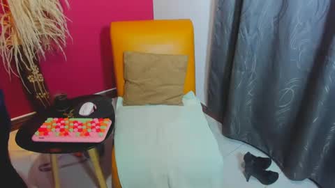 Milf Brend online show from 01/03/25, 07:18