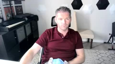 Snapshot of milf_hunter567 chatting on 10/19/25, 07:14 milf_hunter567 online show from 10/19/25, 07:14