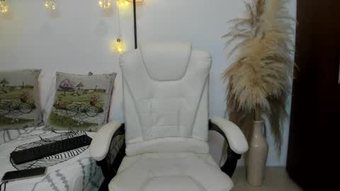 Nakary Bustamante online show from 04/17/26, 09:40