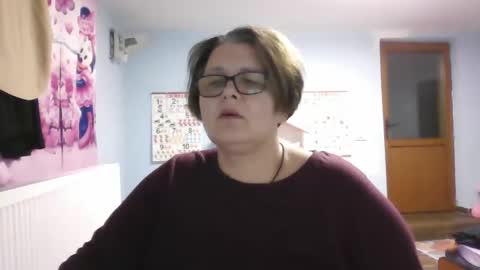 milfdiafan online show from 04/01/26, 08:06