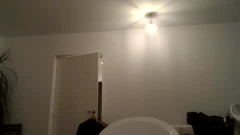 Snapshot of milfflover32 chatting on 02/01/26, 05:33 milfflover32 online show from 02/01/26, 05:33