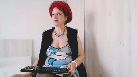 Milfsupreme online show from 11/24/25, 01:00