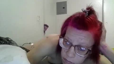 milfmadeslut online show from 04/15/26, 04:25