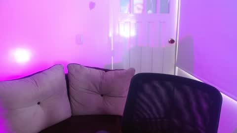 Snapshot of milfrosalie chatting on 02/13/26, 10:17 Rosalie online show from 02/13/26, 10:17