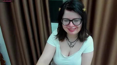 MilisaSweet online show from 11/26/25, 08:43