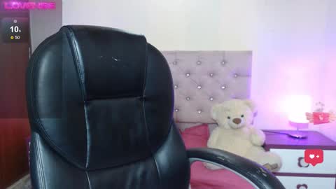 Snapshot of milk_little4u chatting on 11/05/25, 07:52 luci online show from 11/05/25, 07:52