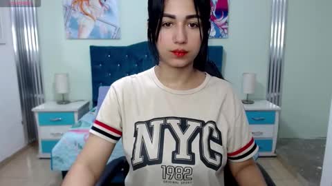 Snapshot of milk_little4u chatting on 03/18/26, 03:31 luci online show from 03/18/26, 03:31