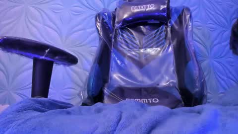 MAX online show from 10/03/25, 10:12