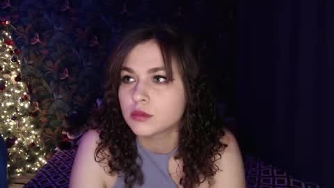 Stella and Neo online show from 01/09/26, 09:16