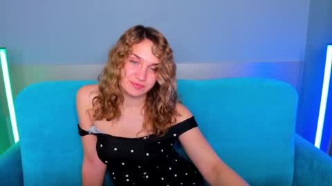 milkablond online show from 02/04/25, 04:15