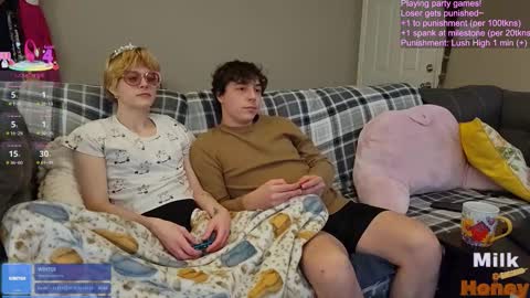 MilkandHoney online show from 12/14/25, 09:08