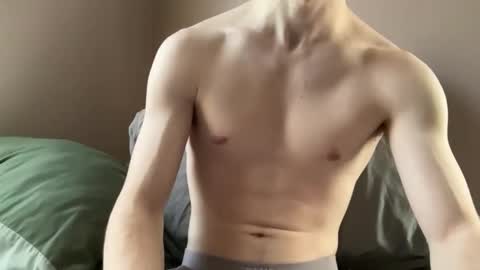 Snapshot of milkedboy964 chatting on 05/10/26, 05:07 milkedboy964 online show from 05/10/26, 05:07