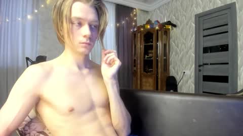 Isaac online show from 01/08/26, 05:21