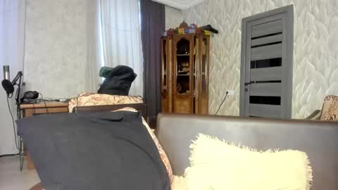 Isaac online show from 02/09/26, 05:33