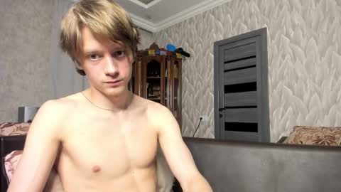 Isaac online show from 04/10/26, 08:13