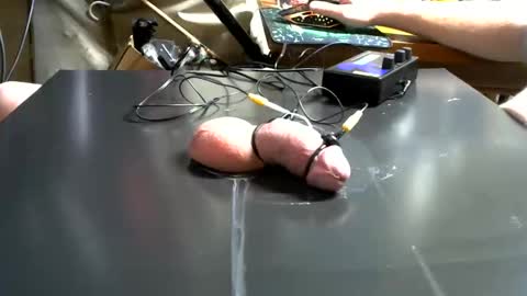 milk me dry online show from 12/28/24, 05:23