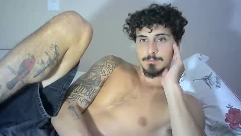 milkoffee online show from 01/08/25, 01:53