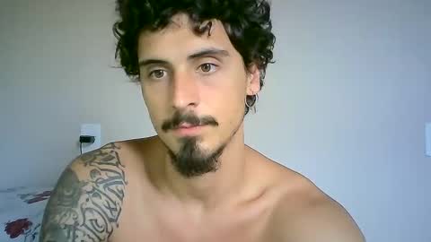 milkoffee online show from 01/08/25, 04:22