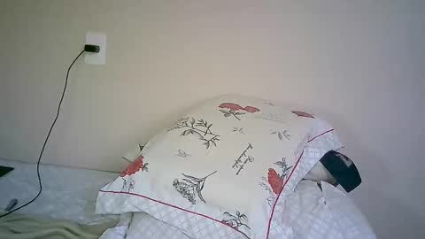 milkoffee online show from 01/11/25, 06:33