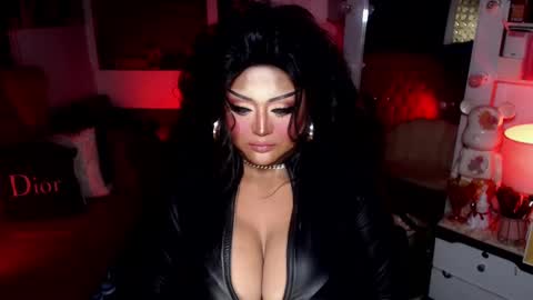 milkshakelavinia online show from 02/02/25, 06:42