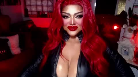 milkshakelavinia online show from 02/12/25, 04:54