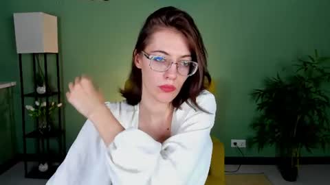 Eva online show from 06/21/26, 01:03