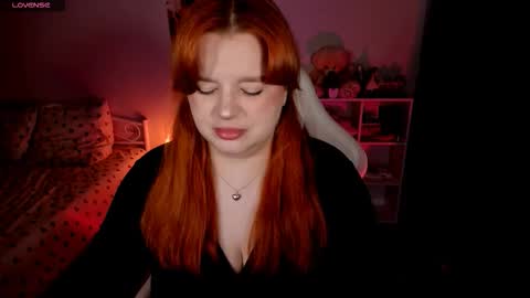 Lisa online show from 10/09/25, 12:58