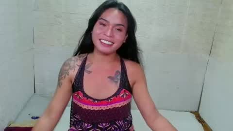 Snapshot of milkycumnel23 chatting on 04/24/26, 01:57 NEL 23 online show from 04/24/26, 01:57