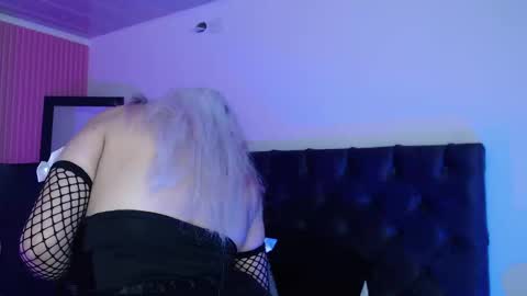 milkykinki18 online show from 10/17/25, 02:41