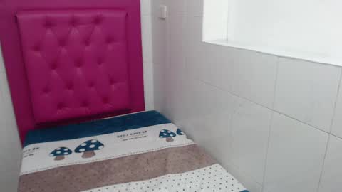 milkyway_18 online show from 01/23/25, 01:02