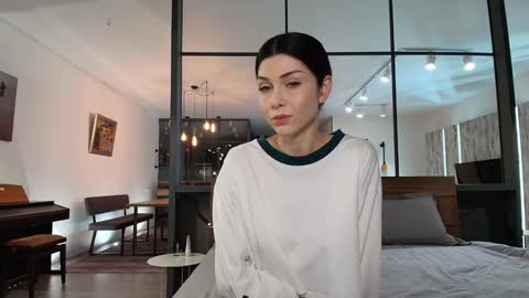 milla bella online show from 02/24/26, 07:34