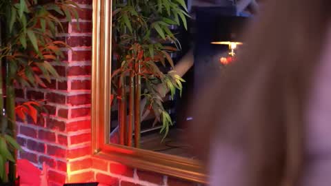 Milla online show from 12/05/25, 07:50