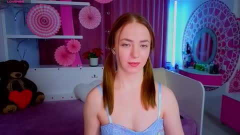 Snapshot of millana_hot chatting on 03/26/26, 10:48 Milana online show from 03/26/26, 10:48
