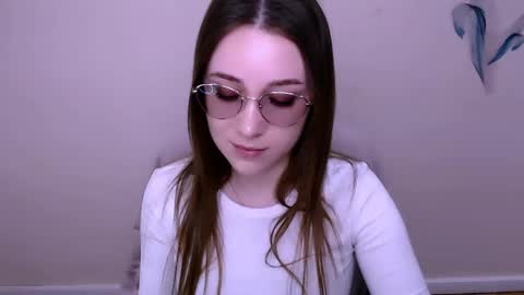 Milla online show from 04/14/26, 10:32