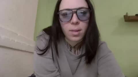 MillaSourety online show from 02/04/26, 12:22