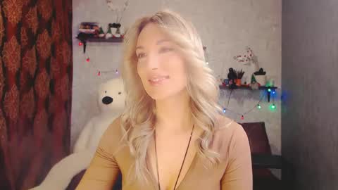 Snapshot of millaxqueen chatting on 01/14/25, 04:47 MillaXQueen online show from 01/14/25, 04:47