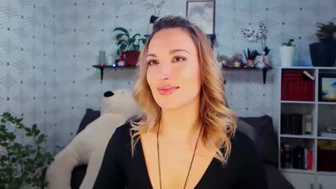 MillaXQueen online show from 01/10/26, 03:25