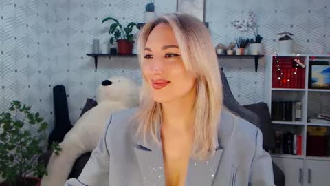 MillaXQueen online show from 03/25/26, 03:07