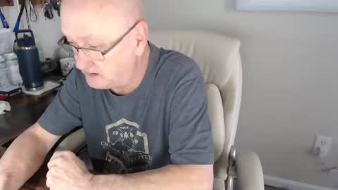 millenium0129 online show from 11/21/25, 05:44