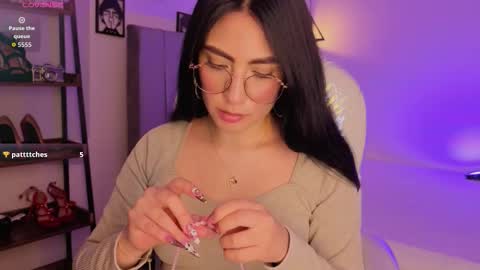 miller_vanessa_ online show from 10/13/25, 08:31