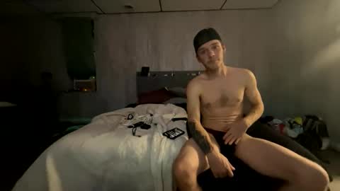 Snapshot of millerrcryan95 chatting on 11/20/25, 12:05 millerrcryan95 online show from 11/20/25, 12:05