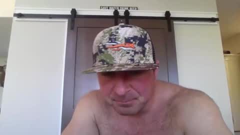 Snapshot of millertimenow34 chatting on 11/02/25, 03:36 millertime feet bigcock hairy straight muscles online show from 11/02/25, 03:36